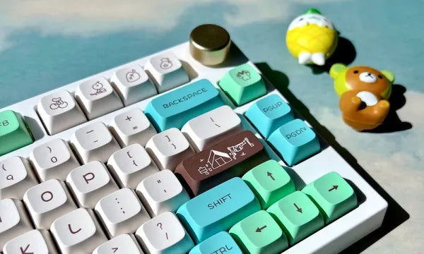 Engraved Keycaps vs. Printed Keycaps: Which is Better for Your Keyboard?