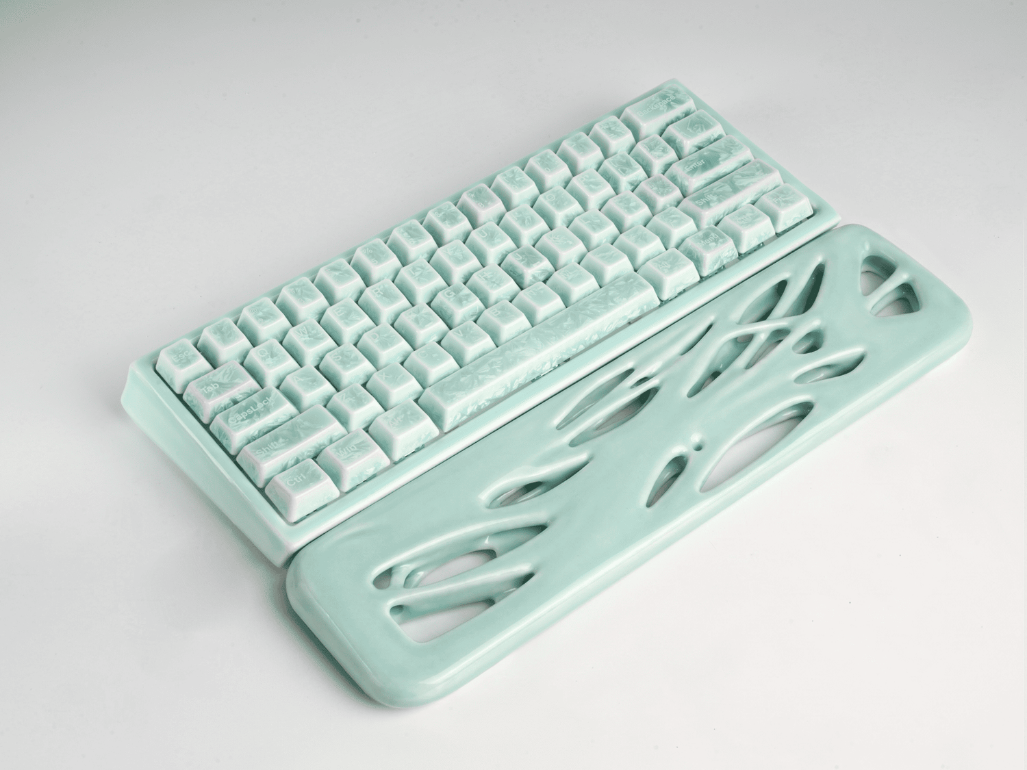 Peak60 HE mechanical keyboard with Ceramic Wrist Rest