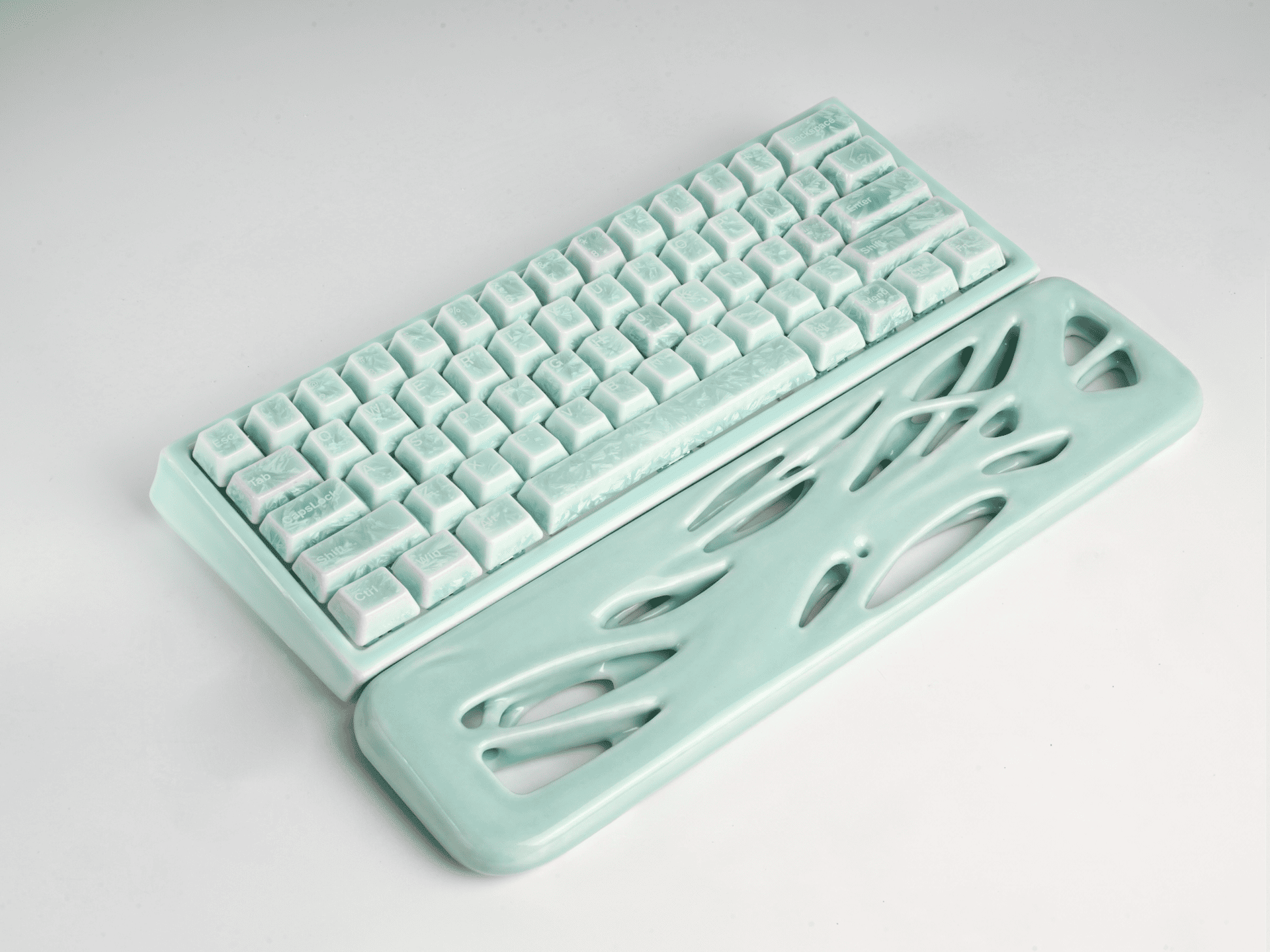 Peak60 HE mechanical keyboard with Ceramic Wrist Rest