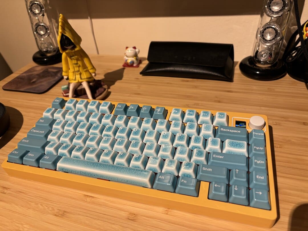 Cerakey Crazed Blue Ceramic Keycaps on the Keyboard