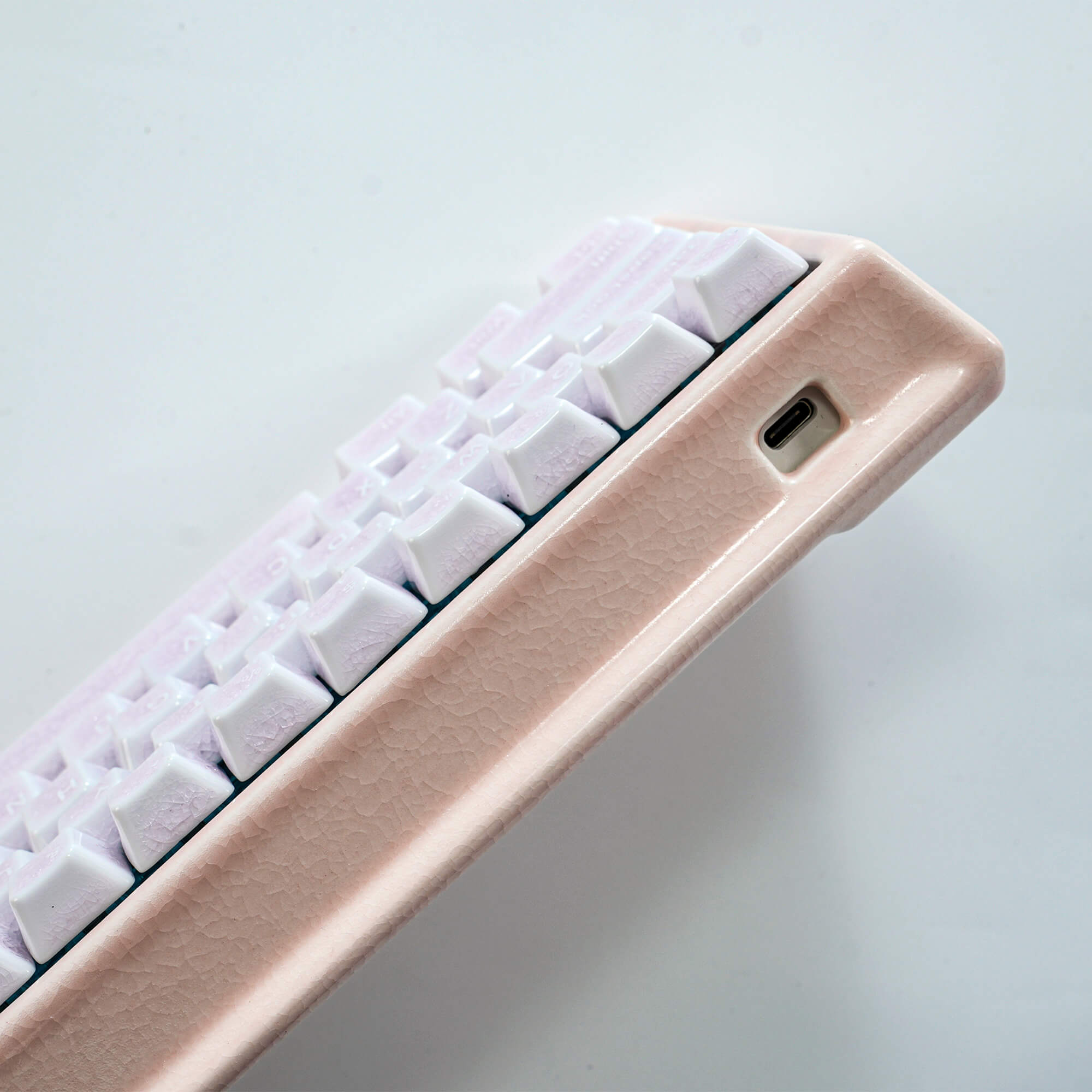 Peak60: The Ultimate Ceramic Case for GH60 & Magnetic Keyboards